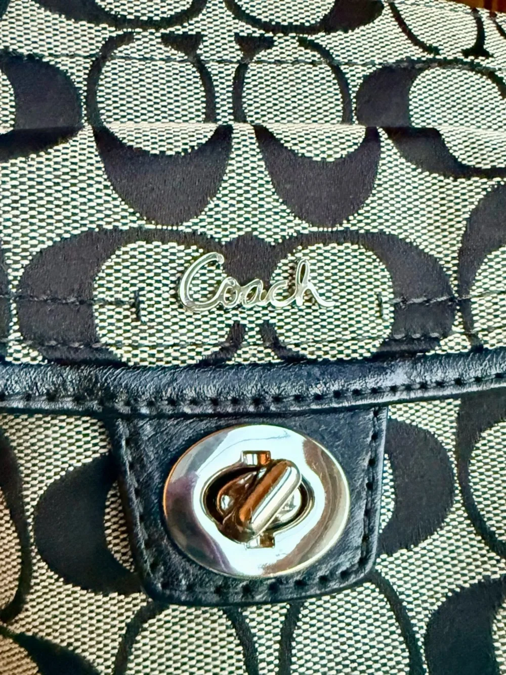 Coach Signature Swingpack Crossbody Bag - Picture 9 of 10